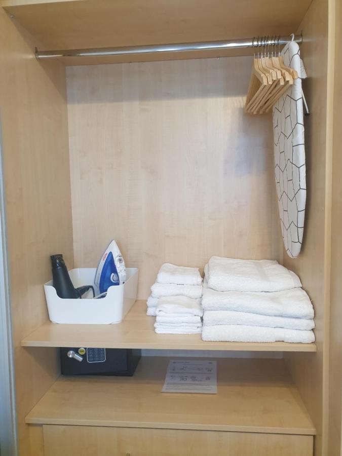 London Luxury 2 Bedroom Flat 5Min Walk From Overground, With Free Wifi, Free Parking-Sleeps X6 Ilford Eksteriør bilde
